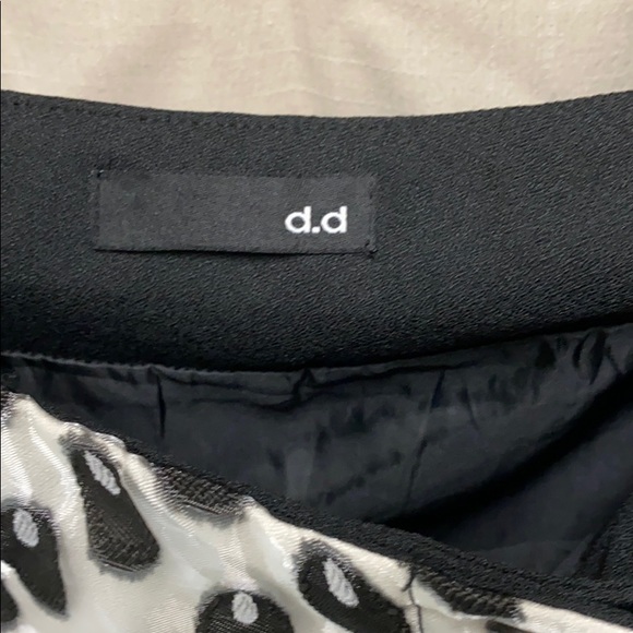 Skirt - Picture 2 of 2